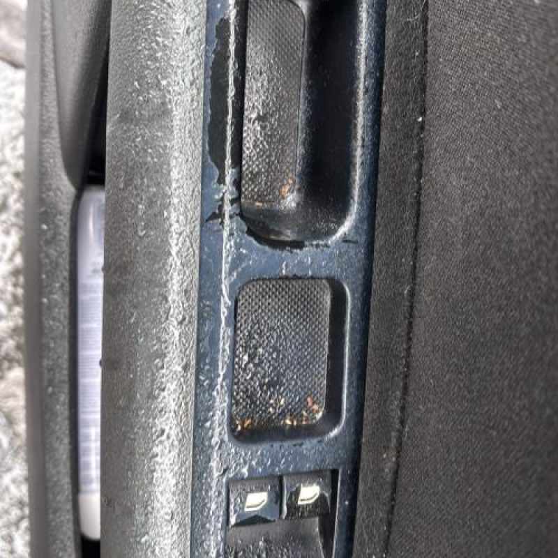 Leve vitre electrique avant droit PEUGEOT 407 Photo n°16