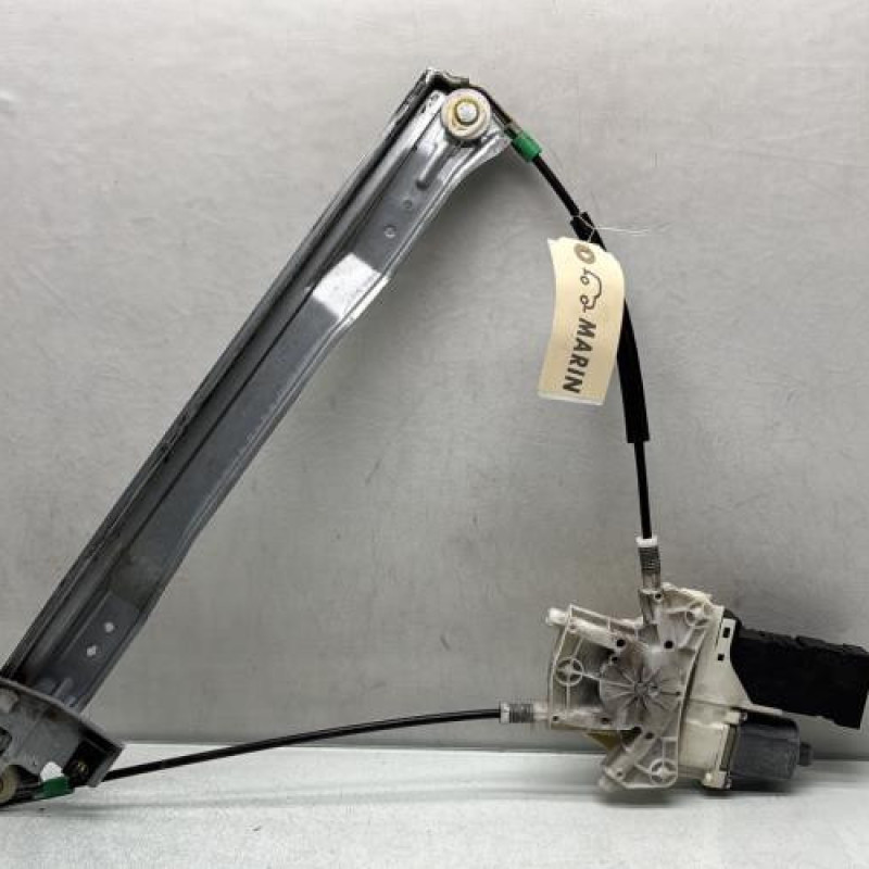 Leve vitre electrique avant gauche PEUGEOT 407 Photo n°1