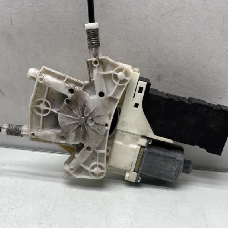 Leve vitre electrique avant gauche PEUGEOT 407 Photo n°3