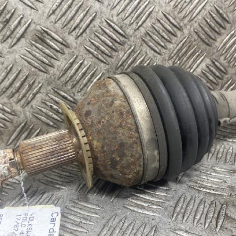 Cardan gauche (transmission) VOLKSWAGEN POLO 4 Photo n°2