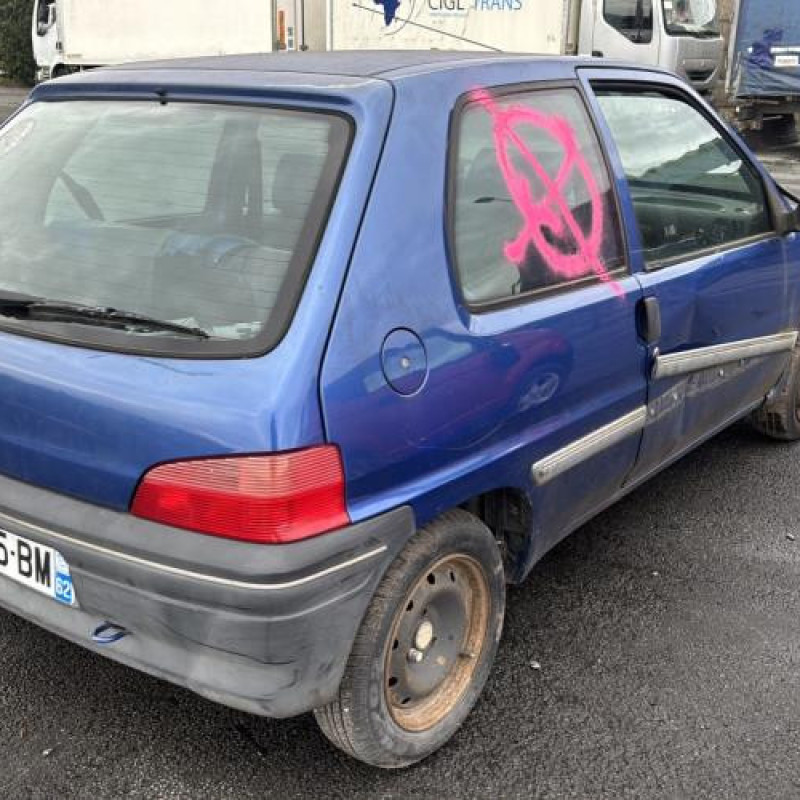 Feu arriere principal droit (feux) PEUGEOT 106 Photo n°8