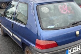Feu arriere principal droit (feux) PEUGEOT 106
