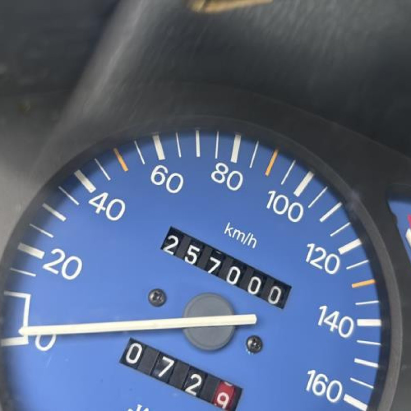 Feu arriere principal droit (feux) PEUGEOT 106 Photo n°20