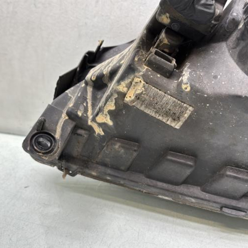 Optique avant principal droit (feux)(phare) PEUGEOT 106 Photo n°4