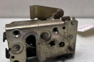 Serrure arriere gauche PEUGEOT 106 Photo n°1