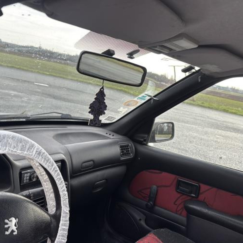 Serrure arriere gauche PEUGEOT 106 Photo n°19