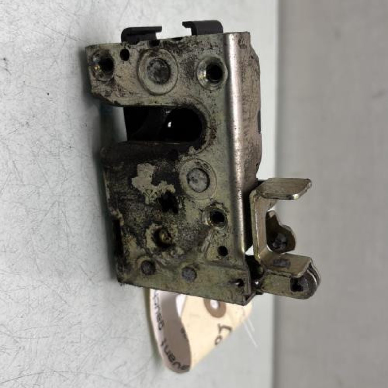 Serrure avant gauche PEUGEOT 106 Photo n°1