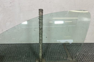 Vitre avant gauche PEUGEOT 206+ Photo n°1