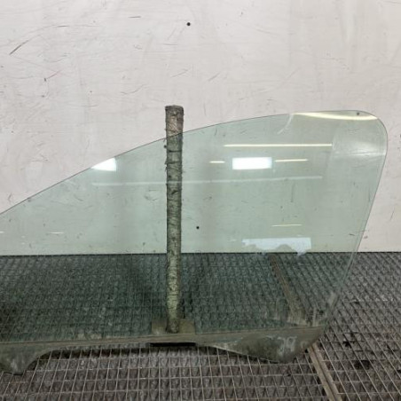 Vitre avant gauche PEUGEOT 206+ Photo n°1