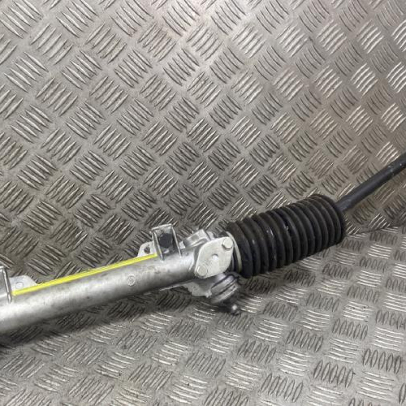 Cremaillere assistee PEUGEOT 205 Photo n°3