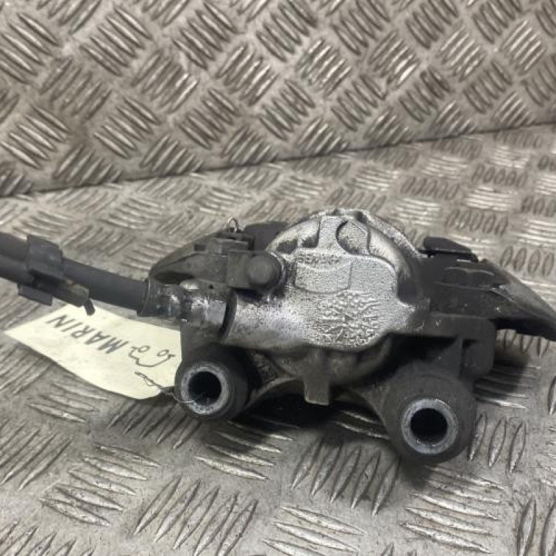 Etrier avant droit (freinage) PEUGEOT 205 Photo n°2