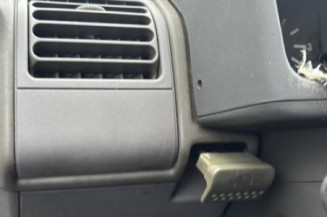 Etrier avant droit (freinage) PEUGEOT 205