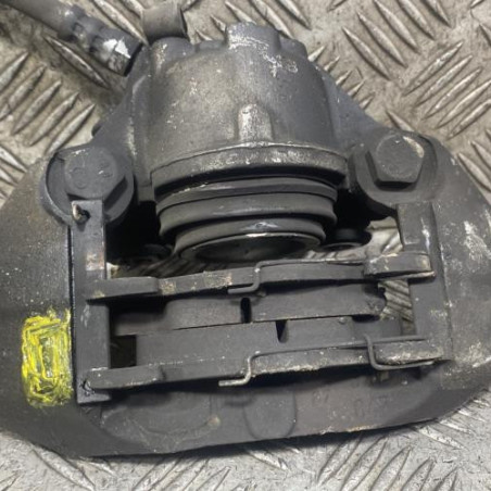 Etrier avant gauche (freinage) PEUGEOT 205