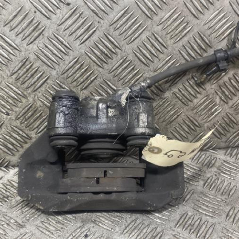 Etrier avant gauche (freinage) PEUGEOT 205 Photo n°3