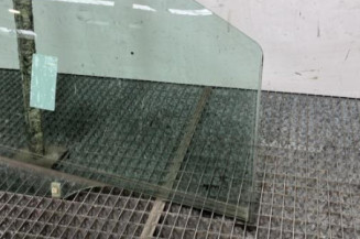 Vitre avant gauche PEUGEOT 307