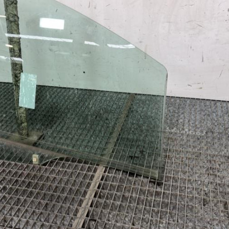 Vitre avant gauche PEUGEOT 307