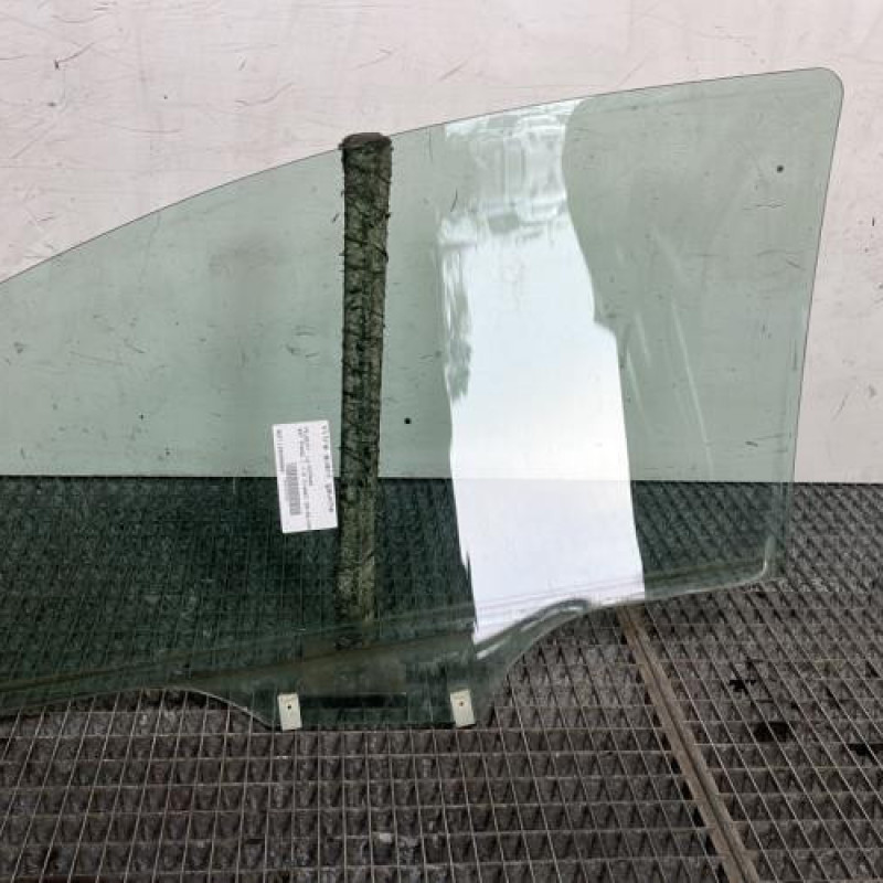 Vitre avant gauche PEUGEOT 307 Photo n°4