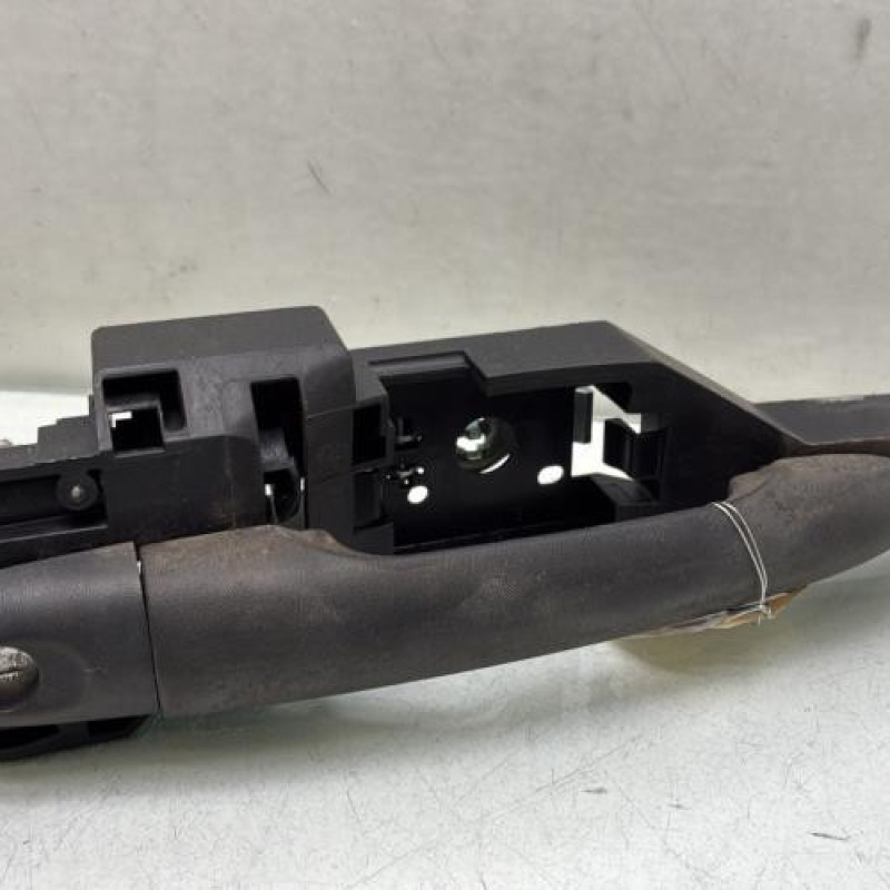 Poignee porte avant gauche RENAULT KANGOO 2 Photo n°1