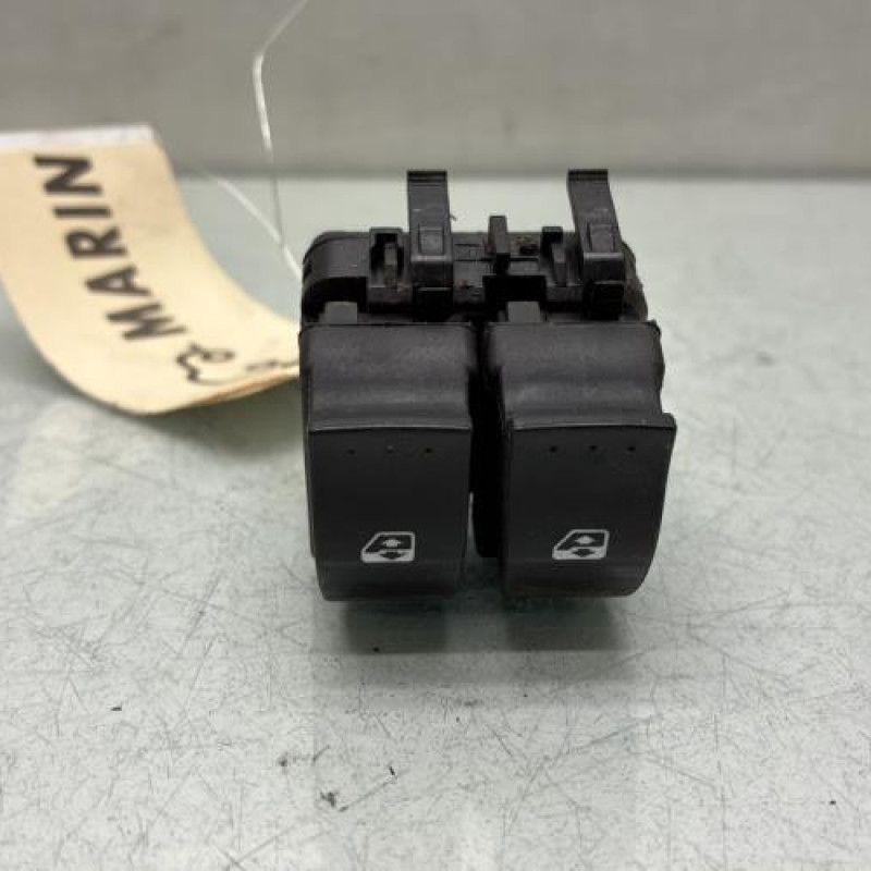 Interrupteur de leve vitre avant gauche RENAULT KANGOO 2 Photo n°1