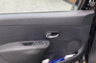 Serrure avant gauche RENAULT CLIO 3