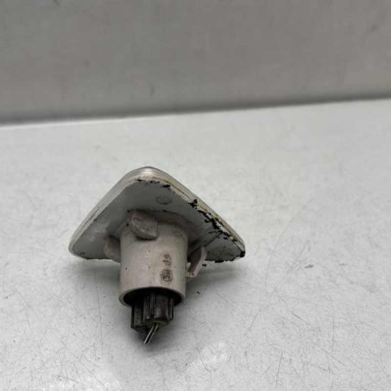 Repetiteur clignotant avant droit  (Feux) RENAULT KANGOO 2 Photo n°3