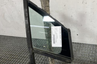 Custode avant droit (porte) PEUGEOT 5008 1