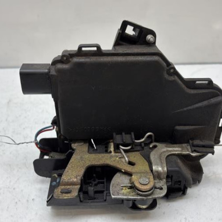 Serrure arriere gauche VOLKSWAGEN GOLF 4 Photo n°1