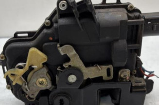 Serrure arriere gauche VOLKSWAGEN GOLF 4