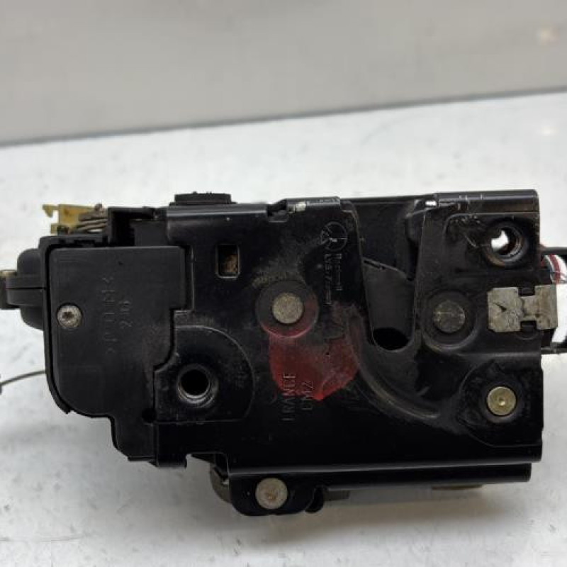 Serrure arriere gauche VOLKSWAGEN GOLF 4 Photo n°4