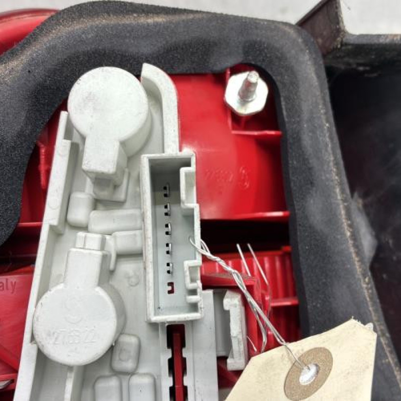 Feu arriere principal droit (feux) BMW SERIE 3 E90 Photo n°3