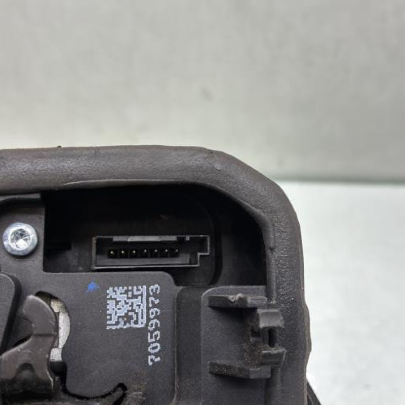 Serrure avant gauche BMW SERIE 3 E90 Photo n°4