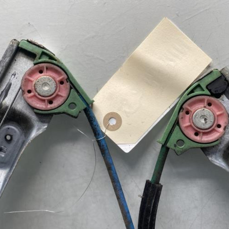 Leve vitre electrique avant gauche CITROEN C2 Photo n°8