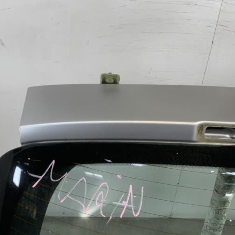 Malle/Hayon arriere RENAULT CLIO 3 Photo n°2