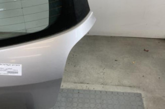 Malle/Hayon arriere RENAULT CLIO 3