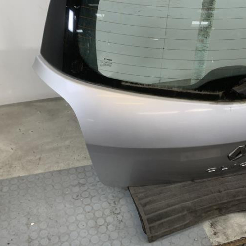 Malle/Hayon arriere RENAULT CLIO 3 Photo n°5