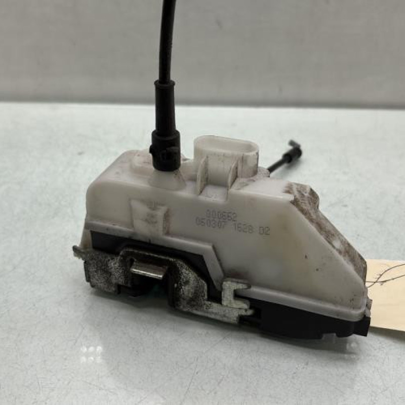 Serrure avant droit RENAULT LAGUNA 2 Photo n°4