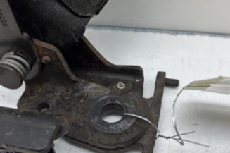 Attache ceinture arriere gauche RENAULT MEGANE 3