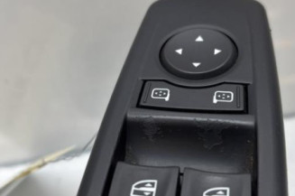 Interrupteur de leve vitre avant gauche RENAULT MEGANE 3