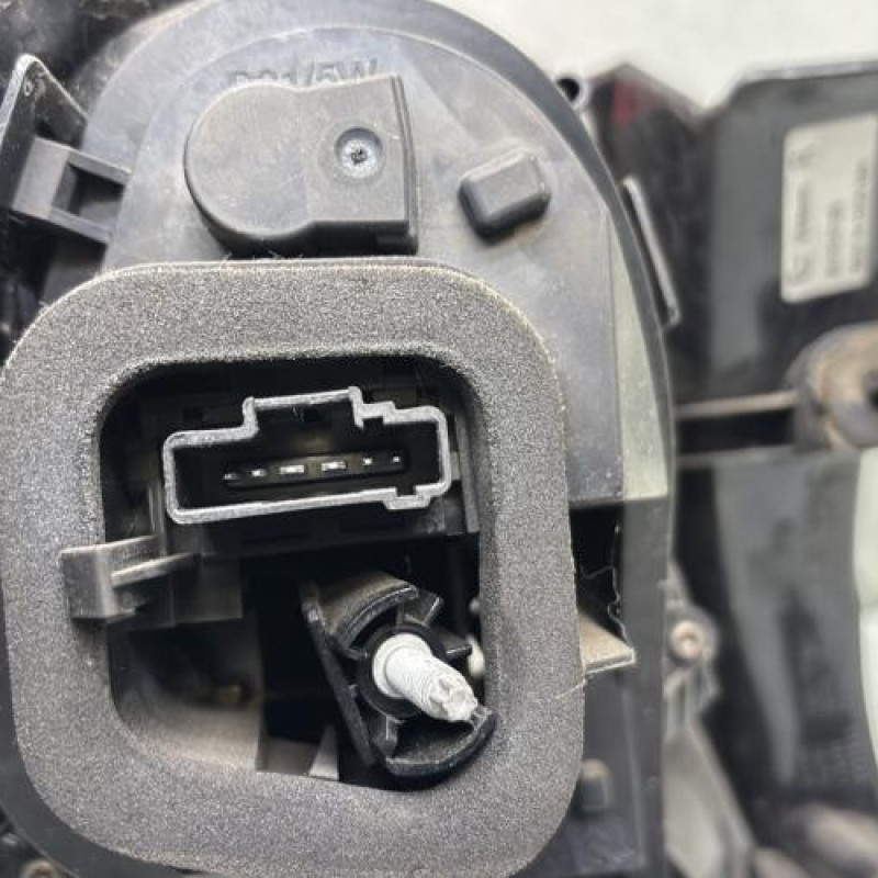 Feu arriere principal droit (feux) CITROEN C4 2 Photo n°3