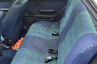 Leve vitre mecanique avant gauche PEUGEOT 106