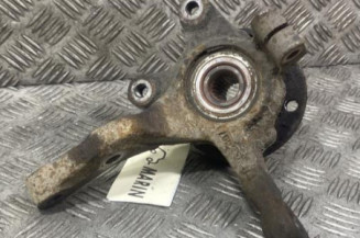 Pivot de moyeu avant gauche RENAULT CLIO 1
