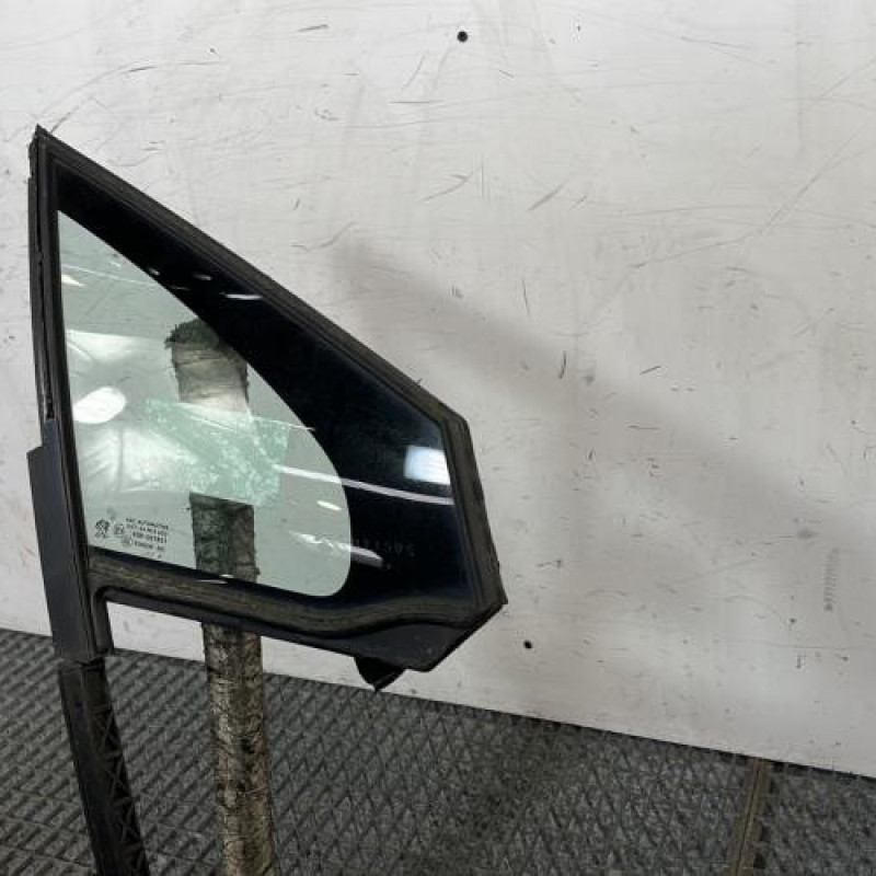 Custode avant droit (porte) PEUGEOT 208 1 Photo n°3