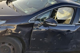 Custode avant droit (porte) PEUGEOT 208 1