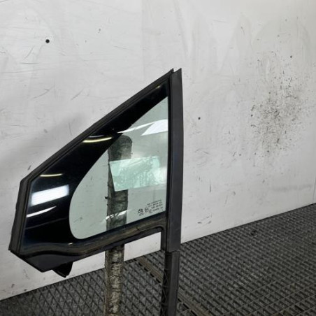 Custode avant gauche (porte) PEUGEOT 208 1