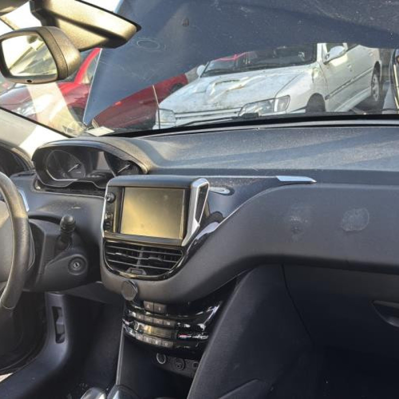 Custode avant gauche (porte) PEUGEOT 208 1 Photo n°18