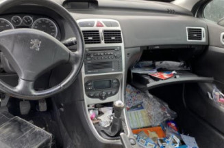 Serrure avant droit PEUGEOT 307