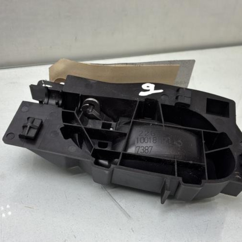 Poignee porte avant gauche PEUGEOT 407 Photo n°3