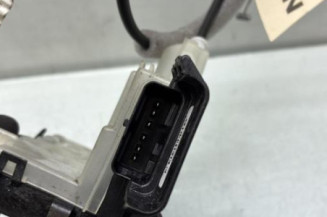 Serrure arriere droit PEUGEOT 5008 2