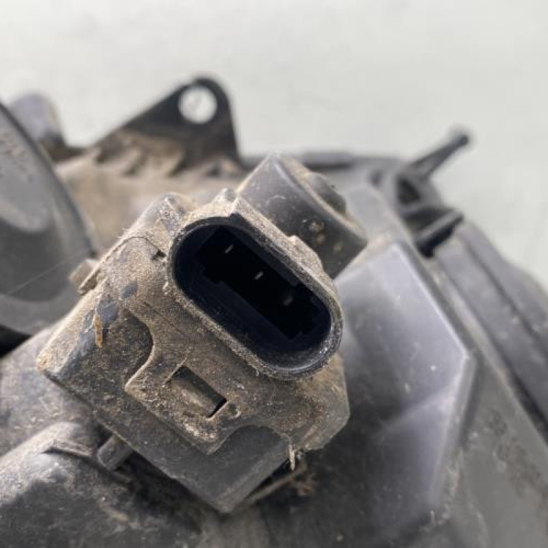 Optique avant principal droit (feux)(phare) RENAULT CLIO 2 Photo n°7