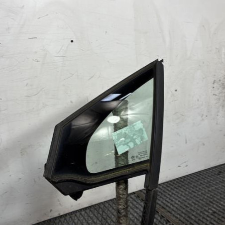 Custode avant gauche (porte) PEUGEOT 208 1